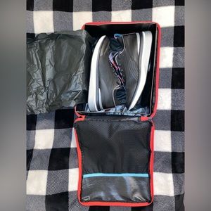 Bala Twelves 9.5 wmns 8.0 mens. Brand new, never worn!